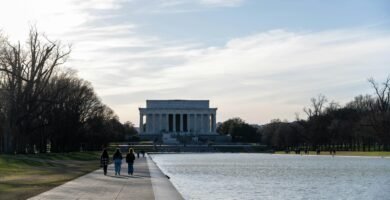 jobs in chicago 2026: city jobs, cps, cta & how to apply